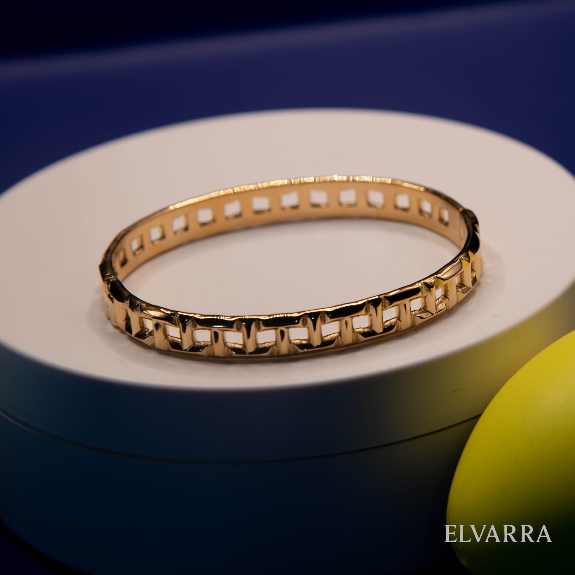Elvarra Elegant Gold Steel Bracelet Size 2.8' thumbnail 2